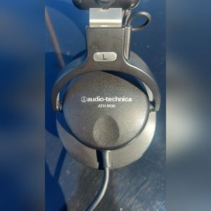 AUDIO TECHNICA M30 HEADPHONES